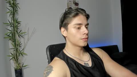 Snapshot of gio_russo chatting on December 2024 07:17:02 AM GioRusso online show from December 2024 07:17:02 AM