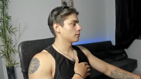 Snapshot of gio_russo chatting on December 2024 11:57:01 PM GioRusso online show from December 2024 11:57:01 PM