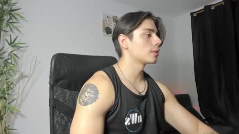 Snapshot of gio_russo chatting on January 2025 04:44:01 AM GioRusso online show from January 2025 04:44:01 AM