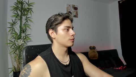 Snapshot of gio_russo chatting on January 2025 02:25:01 AM GioRusso online show from January 2025 02:25:01 AM