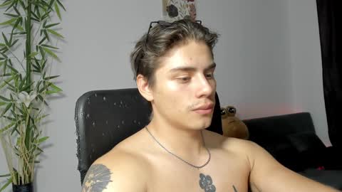 Snapshot of gio_russo chatting on January 2025 05:31:01 AM GioRusso online show from January 2025 05:31:01 AM