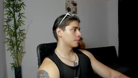 Snapshot of gio_russo chatting on February 2025 03:40:01 AM GioRusso online show from February 2025 03:40:01 AM