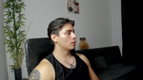 Snapshot of gio_russo chatting on February 2025 05:37:01 AM GioRusso online show from February 2025 05:37:01 AM