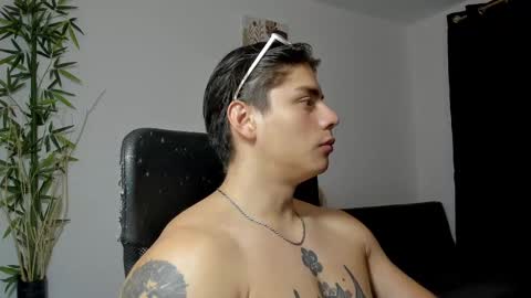 Snapshot of gio_russo chatting on February 2025 12:08:02 AM GioRusso online show from February 2025 12:08:02 AM