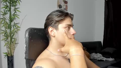 Snapshot of gio_russo chatting on February 2025 02:55:02 PM GioRusso online show from February 2025 02:55:02 PM