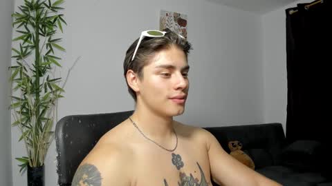 Snapshot of gio_russo chatting on February 2025 12:47:02 AM GioRusso online show from February 2025 12:47:02 AM