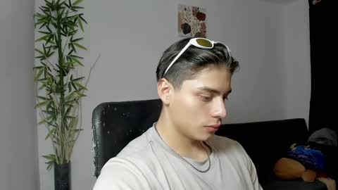 Snapshot of gio_russo chatting on March 2025 02:41:02 AM GioRusso online show from March 2025 02:41:02 AM