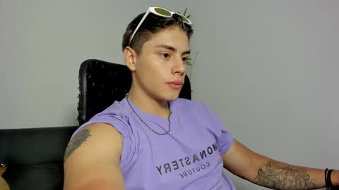 Snapshot of gio_russo chatting on March 2025 10:56:01 PM GioRusso online show from March 2025 10:56:01 PM