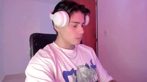 Snapshot of gio_russo chatting on September 2025 07:37:02 PM GioRusso online show from September 2025 07:37:02 PM