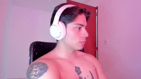 Snapshot of gio_russo chatting on September 2025 05:15:02 PM GioRusso online show from September 2025 05:15:02 PM