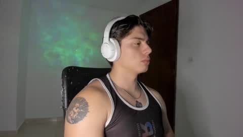 Snapshot of gio_russo chatting on September 2025 04:49:02 AM GioRusso online show from September 2025 04:49:02 AM