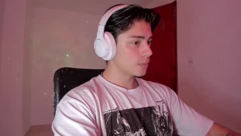 Snapshot of gio_russo chatting on September 2025 06:00:01 PM GioRusso online show from September 2025 06:00:01 PM