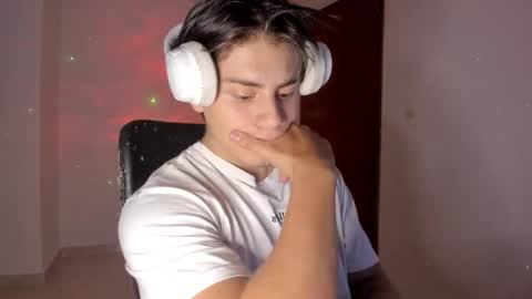 Snapshot of gio_russo chatting on September 2025 03:10:01 AM GioRusso online show from September 2025 03:10:01 AM