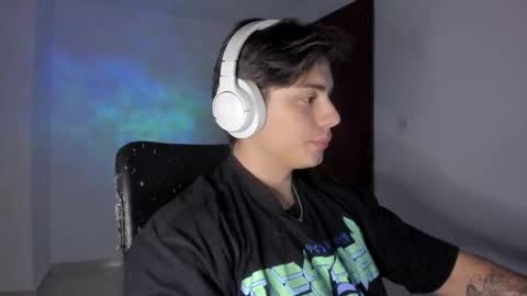 Snapshot of gio_russo chatting on September 2025 02:06:02 AM GioRusso online show from September 2025 02:06:02 AM