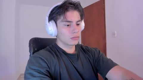 Snapshot of gio_russo chatting on October 2025 05:44:02 PM GioRusso online show from October 2025 05:44:02 PM