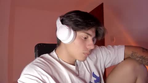 Snapshot of gio_russo chatting on October 2025 09:02:01 PM GioRusso online show from October 2025 09:02:01 PM