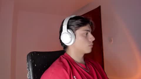 Snapshot of gio_russo chatting on October 2025 01:08:02 AM GioRusso online show from October 2025 01:08:02 AM