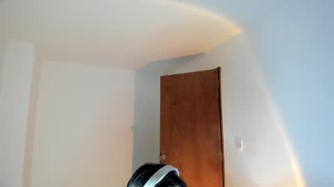 Snapshot of gio_russo chatting on November 2025 02:25:01 AM GioRusso online show from November 2025 02:25:01 AM