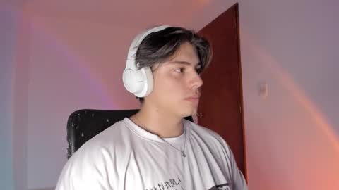 Snapshot of gio_russo chatting on March 2026 11:32:01 PM GioRusso online show from March 2026 11:32:01 PM