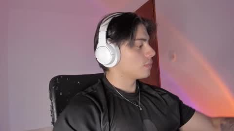 Snapshot of gio_russo chatting on March 2026 03:22:02 AM GioRusso online show from March 2026 03:22:02 AM