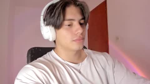 Snapshot of gio_russo chatting on March 2026 04:45:02 PM GioRusso online show from March 2026 04:45:02 PM