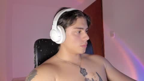 Snapshot of gio_russo chatting on March 2026 01:51:01 AM GioRusso online show from March 2026 01:51:01 AM