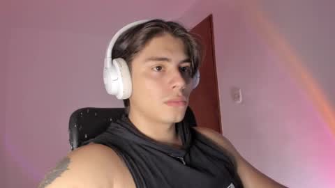 Snapshot of gio_russo chatting on April 2026 12:52:02 AM GioRusso online show from April 2026 12:52:02 AM