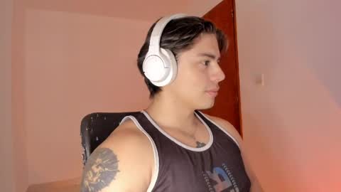 Snapshot of gio_russo chatting on April 2026 02:22:02 PM GioRusso online show from April 2026 02:22:02 PM