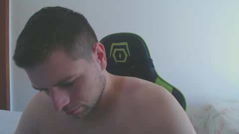 Snapshot of gioprivs chatting on April 2026 04:15:01 PM gioprivs online show from April 2026 04:15:01 PM