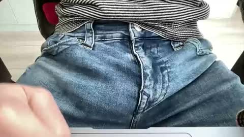 giovaa23 online show from March 2026 02:09:02 PM