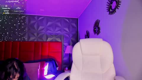 Snapshot of giovanna_oliveira chatting on January 2025 08:14:02 AM Giovanna online show from January 2025 08:14:02 AM