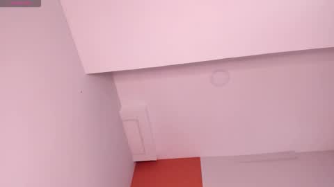 Snapshot of giovanna_oliveira chatting on October 2025 06:39:01 PM Giovanna online show from October 2025 06:39:01 PM