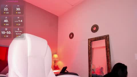 Snapshot of giovanna_oliveira chatting on January 2026 04:49:02 AM Giovanna online show from January 2026 04:49:02 AM