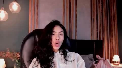 Snapshot of giovanna_oliveira chatting on February 2026 05:06:02 AM Giovanna online show from February 2026 05:06:02 AM