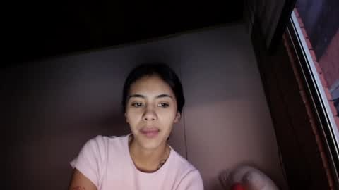Snapshot of giovanna_oliveria chatting on April 2026 11:17:01 PM giovanna_oliveria online show from April 2026 11:17:01 PM