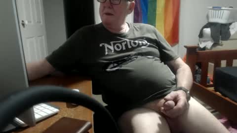 Snapshot of gippsguy chatting on December 2024 09:39:02 AM gippsguy online show from December 2024 09:39:02 AM