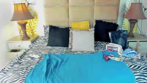 Gipsy online show from December 2025 06:49:01 PM