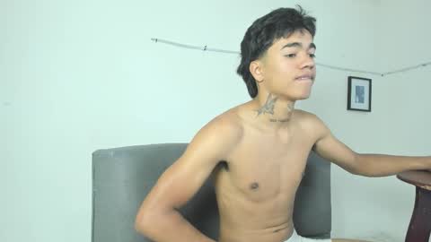 Snapshot of giraldo_giraldo chatting on March 2026 01:07:02 PM Giraldo online show from March 2026 01:07:02 PM