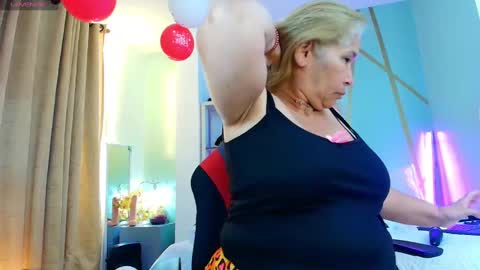 Girl Amada online show from September 2025 03:52:02 AM