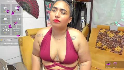 girl_luna_ online show from October 2025 10:29:01 PM