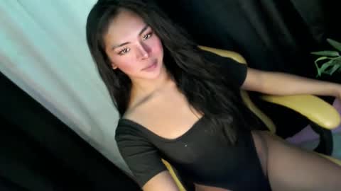 queen ronna online show from December 2024 08:33:01 AM