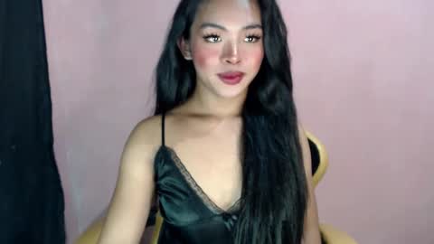 queen ronna online show from January 2025 02:58:01 PM