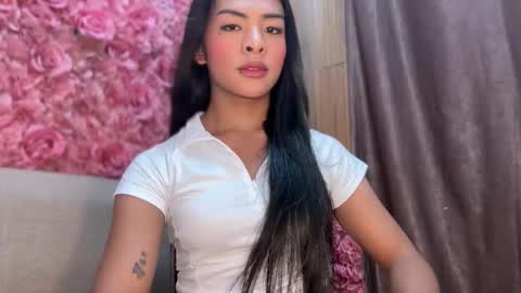 queen ronna online show from September 2025 04:41:02 PM