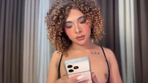 queen ronna online show from July 2026 02:41:02 PM