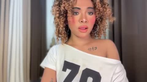 queen ronna online show from July 2026 03:38:02 PM