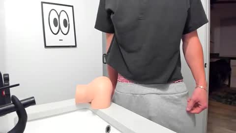 Snapshot of girlcontrol chatting on November 2025 05:54:01 AM girlcontrol online show from November 2025 05:54:01 AM