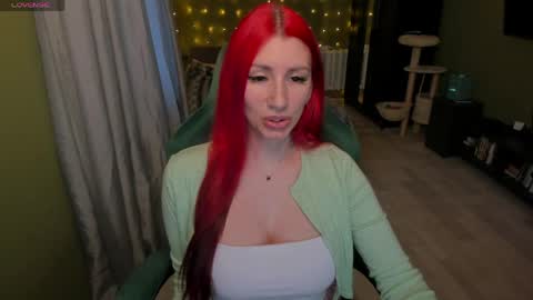 Snapshot of girlfromanothercity chatting on April 2026 05:26:01 PM Meowww online show from April 2026 05:26:01 PM