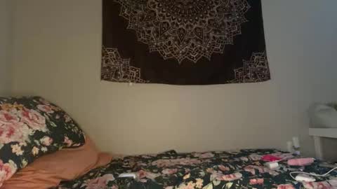 Camille online show from October 2025 01:45:02 PM