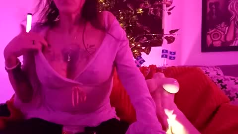 Snapshot of girls227445638252 chatting on April 2026 01:31:02 PM girls227445638252 online show from April 2026 01:31:02 PM