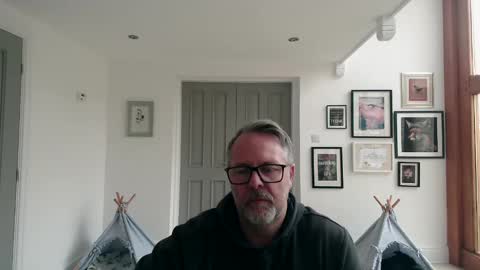 girlsandbikes online show from October 2025 10:25:01 AM